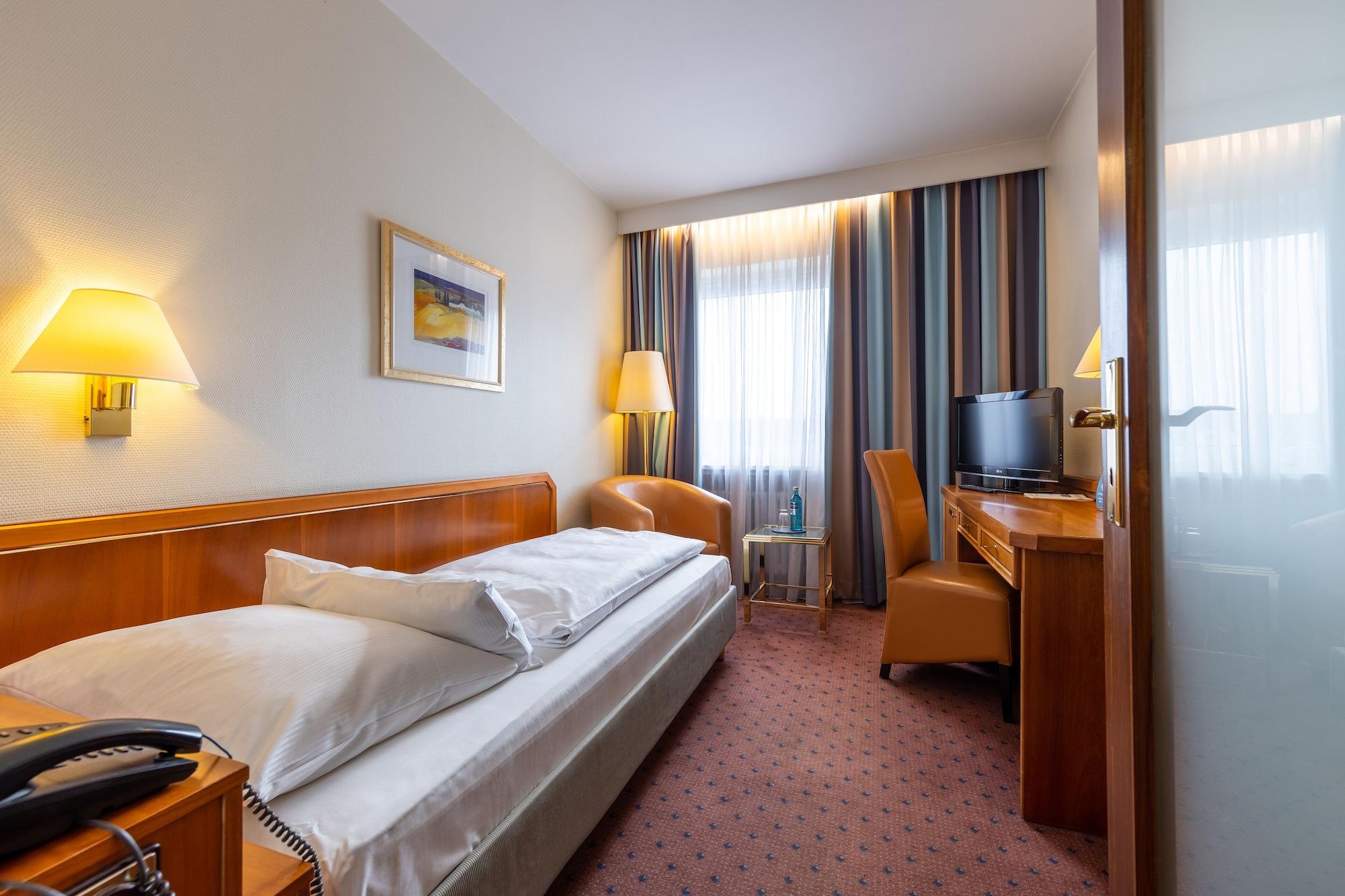 Trip Inn Hotel Esplanade, Duesseldorf Екстериор снимка