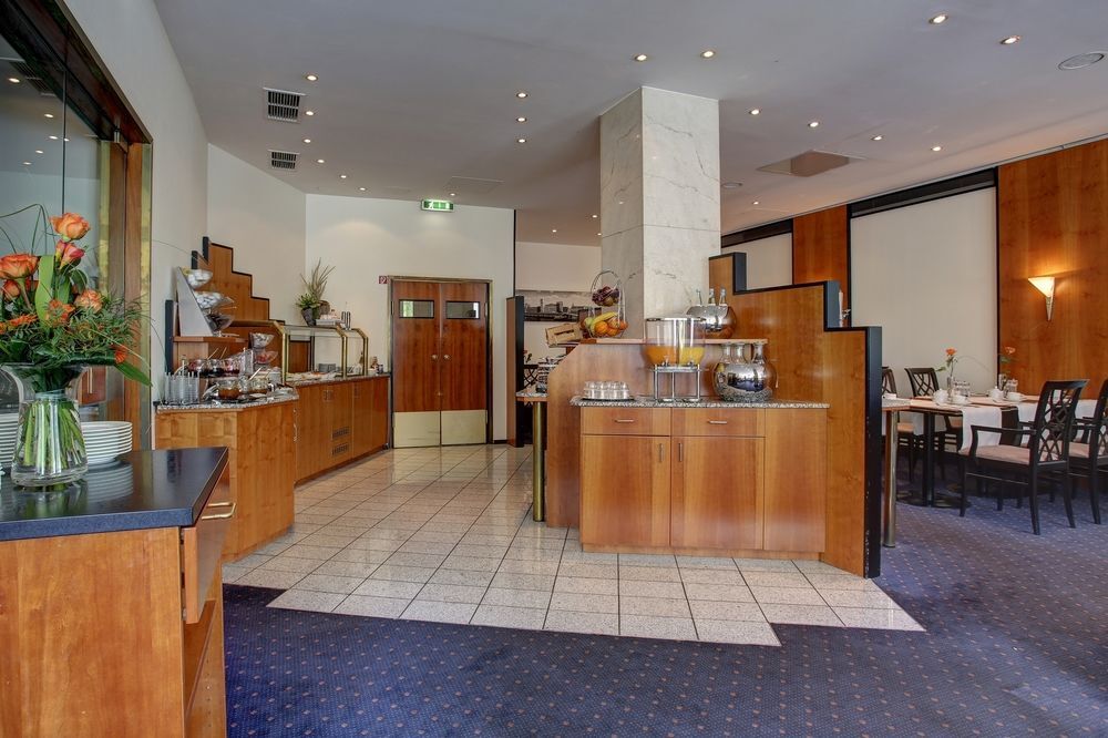Trip Inn Hotel Esplanade, Duesseldorf Екстериор снимка